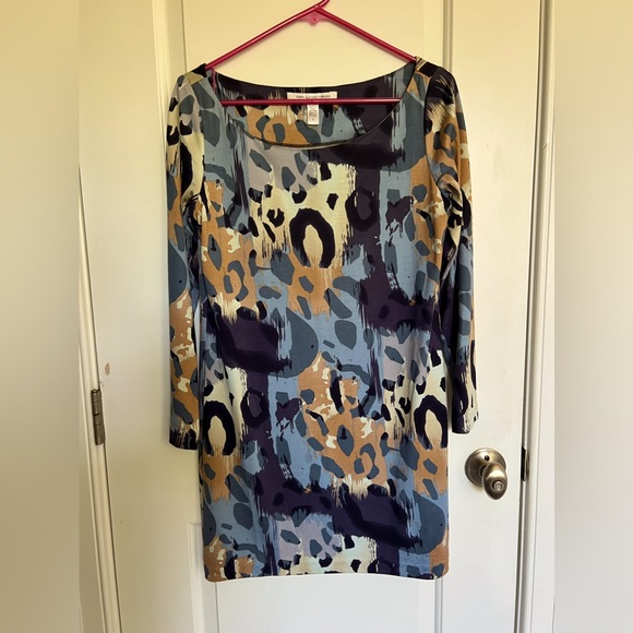 DVF 100% silk long sleeved minidress. - Picture 1 of 5
